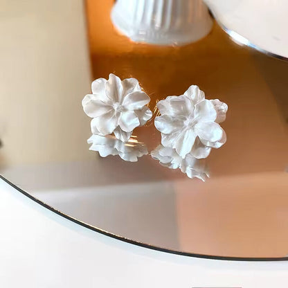 Acrylic White Camellia Flowers Stud Earrings